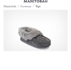 Like New size 11 Manitoba Mukluks